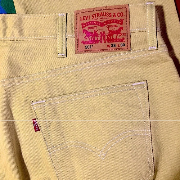 COPY - Levi’s bundle yellow and mint NWOT awesome for anytime - Picture 5 of 7